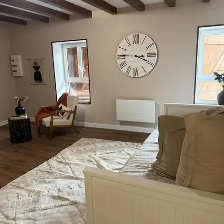 Appartement Un A Deux Pas De Lautoroute