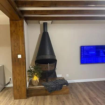 Appartement Un A Deux Pas De Lautoroute Domarin